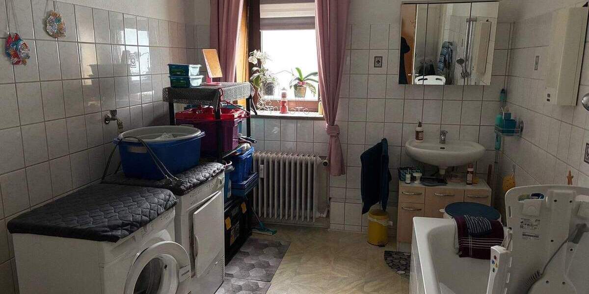 Mehrfamilienhaus, Wohnhaus Krefeld Uerdingen - 1 Zimmer, 280 m&sup2;, 349.000&euro; | Angebot:25400404