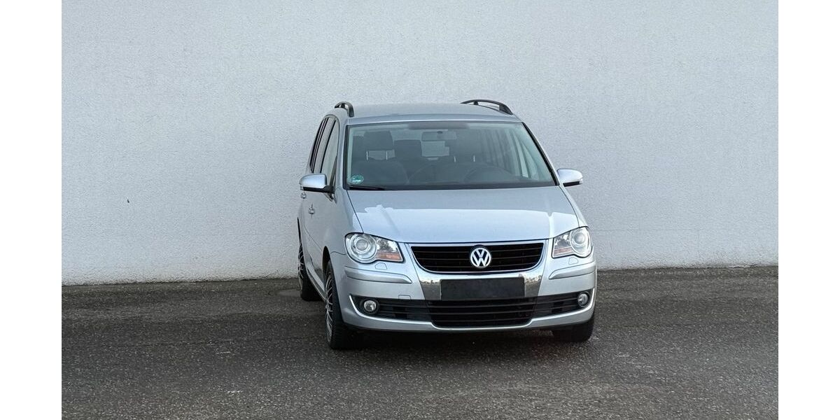 VW Touran 215.000 km 3.299 &euro; Kandel 76870