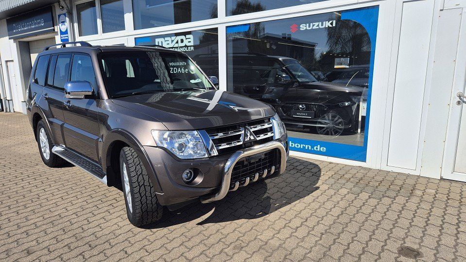 Mitsubishi Pajero 239.700 km 15.990 &euro; Parchim 19370