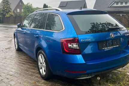 Skoda Octavia 130.550 km 14.900 &euro; Kettenkamp 49577