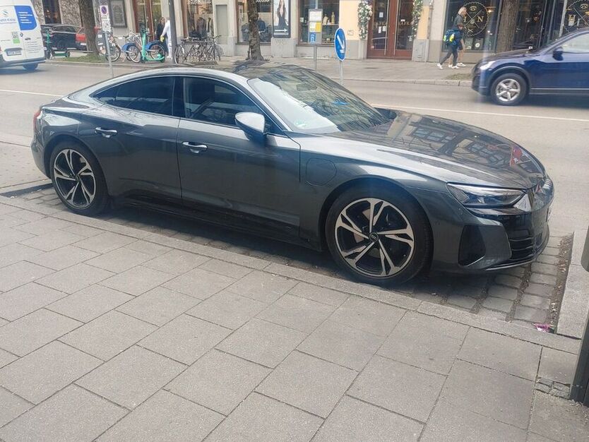 e-tron GT