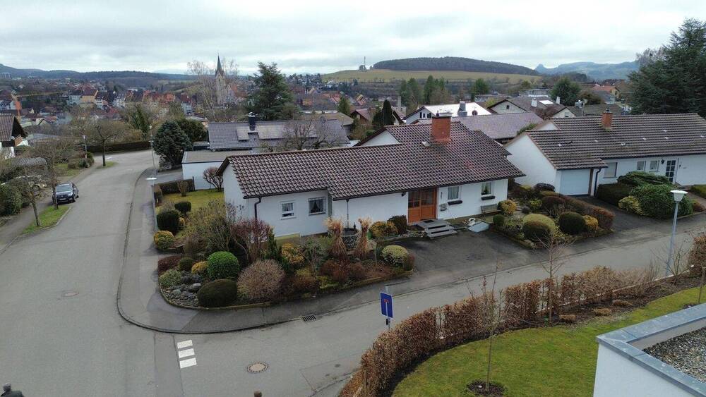 Bungalow Engen - 5 Zimmer, 110 m&sup2;, 498.000&euro; | Angebot:25667462