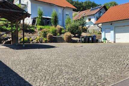 Haus Petersberg - 7 Zimmer, 230 m&sup2;, 3.000&euro; | Angebot:26905318