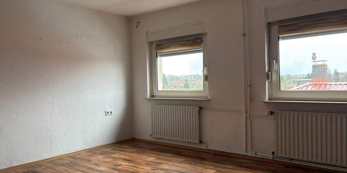Einfamilienhaus Penzlin - 7 Zimmer, 123 m&sup2;, 220.000&euro; | Angebot:25708803