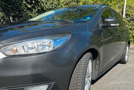 Ford Focus 80.000 km 7.299 &euro; Bremen 28355