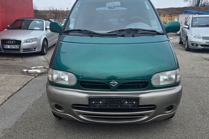 Nissan Serena 130.000 km 1.599 &euro; Rosenheim 83026