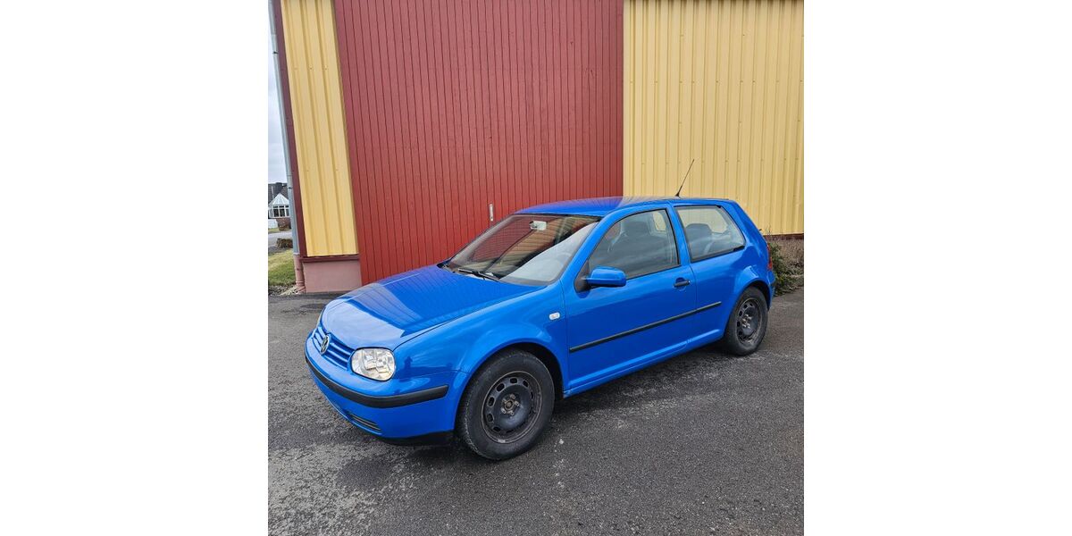 VW Golf 303.000 km 2.100 &euro; Sachsenhausen 34513