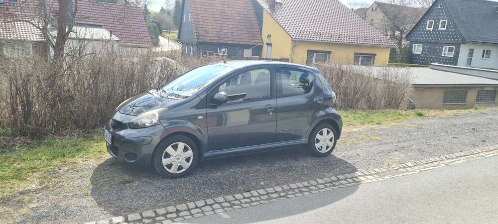 Toyota Aygo 118.629 km 5.200 &euro; Walddorf (Eibau-Walddorf) 02739