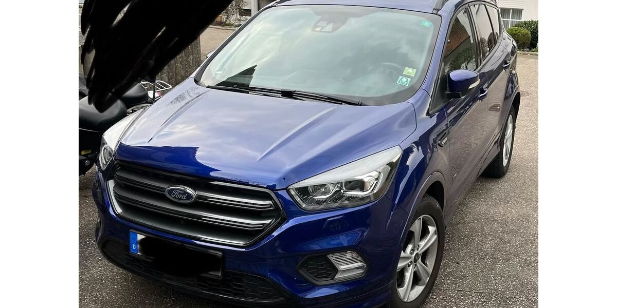 Ford Kuga 74.842 km 16.990 &euro; Freiburg 79108