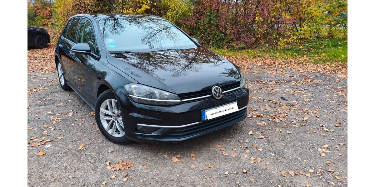 VW Golf 128.000 km 12.800 &euro; Leipzig 04349