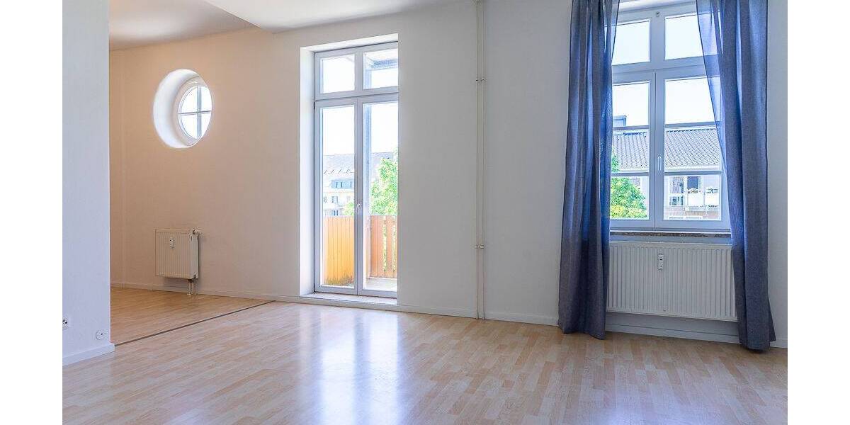 Etagenwohnung Flensburg Nordstadt - 3 Zimmer, 92 m&sup2;, 720&euro; | Angebot:26843950