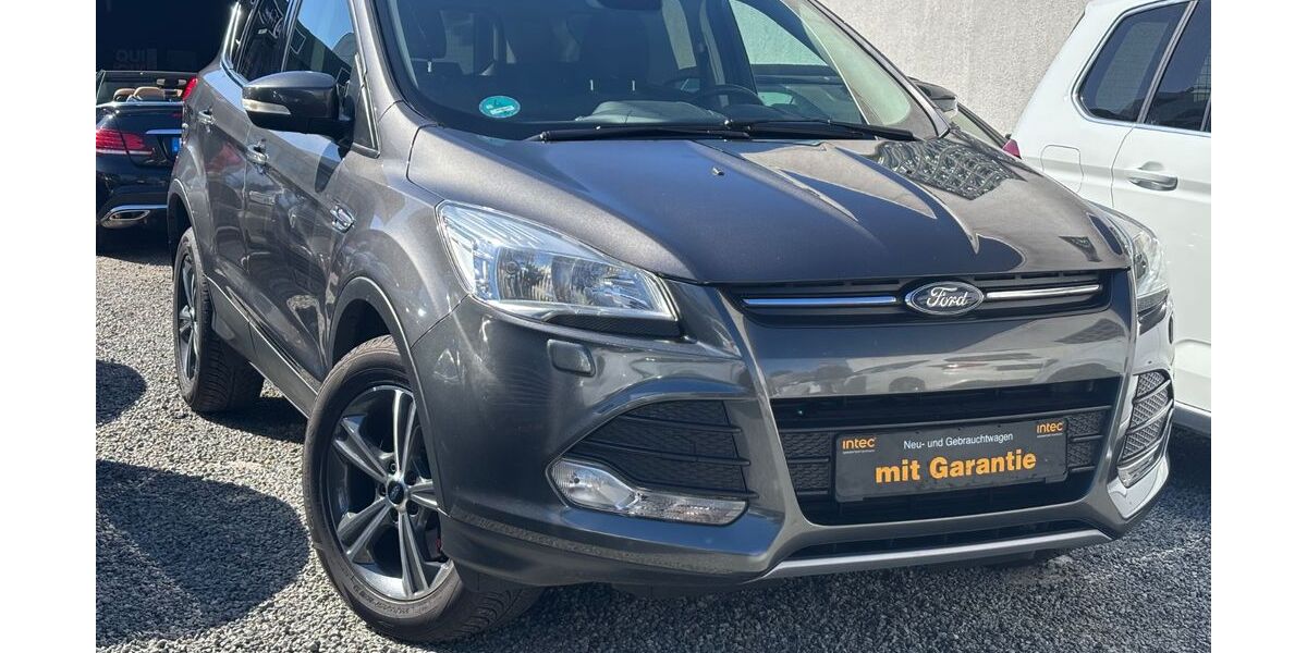 Ford Kuga 130.000 km 11.990 &euro; Kiel 24148