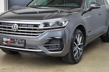 VW Touareg 60.140 km 54.969 € Oberlungwitz 09353