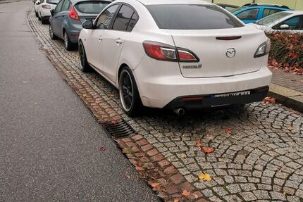 Mazda 3 129.950 km 4.500 &euro; Mittweida 09648