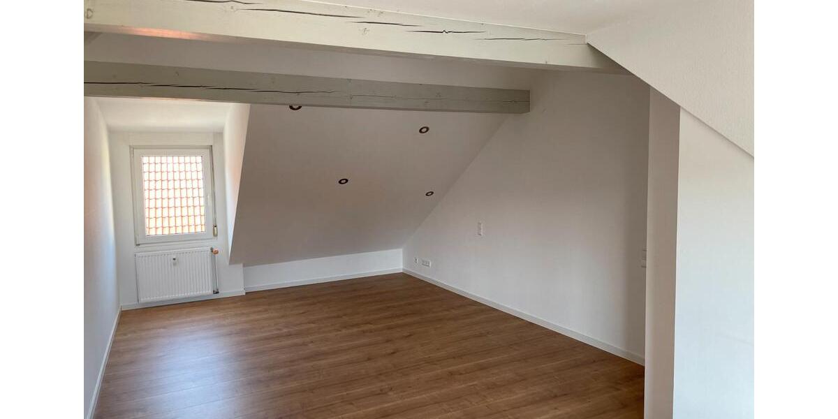 Dachgeschoßwohnung Rheinstetten - 3 Zimmer, 99 m&sup2;, 1.050&euro; | Angebot:26670366