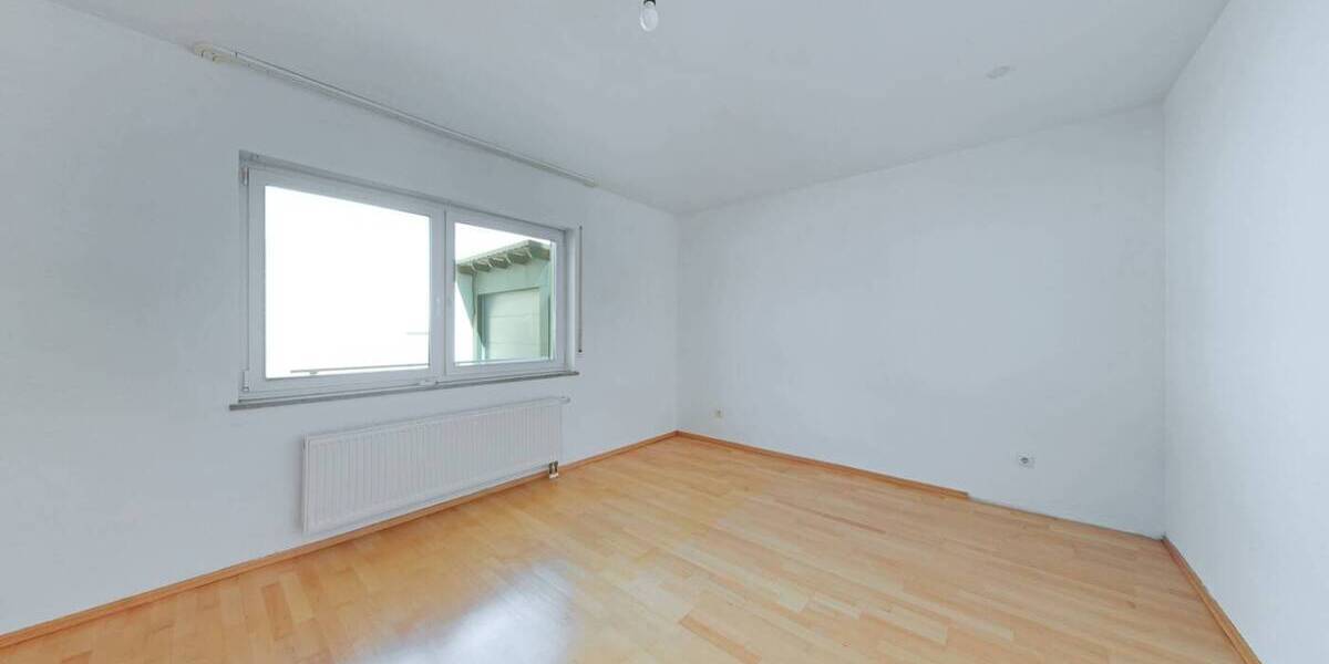 Mehrfamilienhaus, Wohnhaus Burgthann / Unterferrieden Unterferrieden - 6 Zimmer, 146 m&sup2;, 290.000&euro; | Angebot:26358336