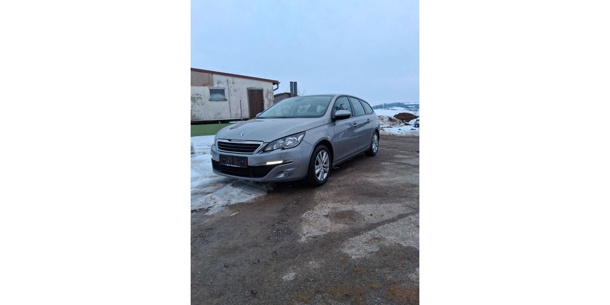 Peugeot 308 131.000 km 4.800 &euro; Würzburg 97084