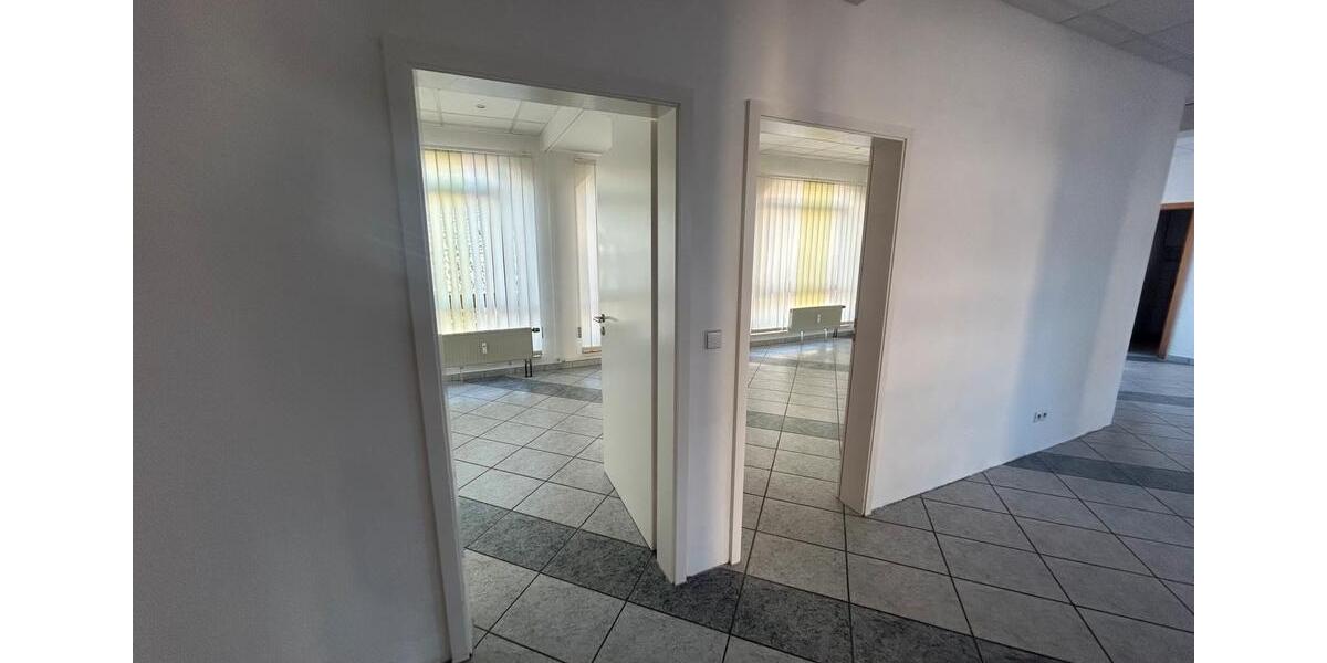 Gewerbeobjekt Rutesheim - 1.500&euro; | Angebot:25618898