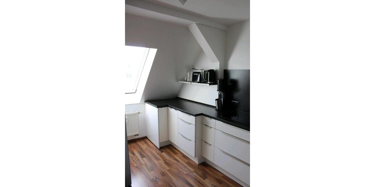 Dachgeschoßwohnung Jena - 3 Zimmer, 75 m&sup2;, 1.160&euro; | Angebot:26413419
