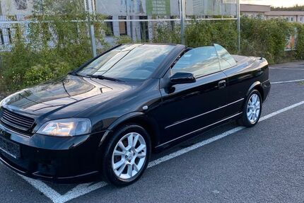 Opel Astra 171.000 km 2.800 € Diez 65582