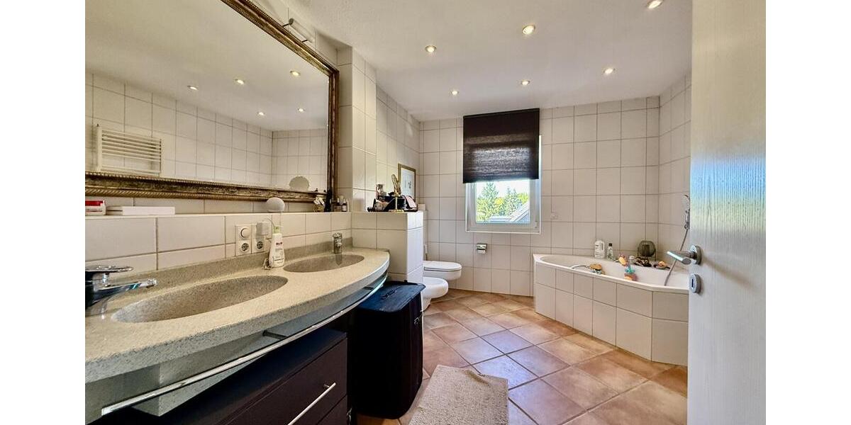 Einfamilienhaus Bad Oeynhausen - 3 Zimmer, 124 m&sup2;, 1.000&euro; | Angebot:26385401