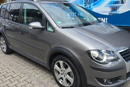 VW Touran 192.000 km 4.790 &euro; Garching 85748