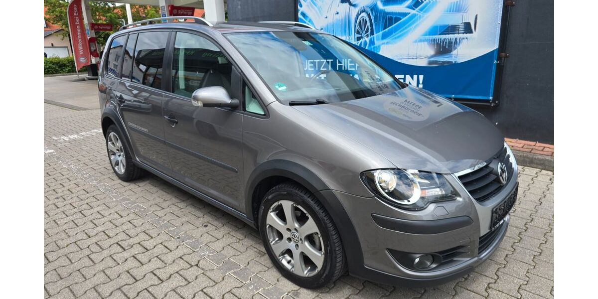 VW Touran 192.000 km 4.790 &euro; Garching 85748