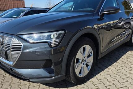 Audi e-tron 25.436 km 32.990 &euro; Ichenhausen 89335