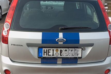 Ford Fiesta 145.700 km 800 &euro; Tellingstedt 25782