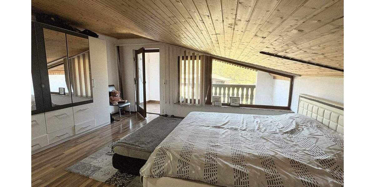 Mehrfamilienhaus, Wohnhaus Stadtallendorf-Wolferode Wolferode - 6 Zimmer, 208 m&sup2;, 299.900&euro; | Angebot:25775613