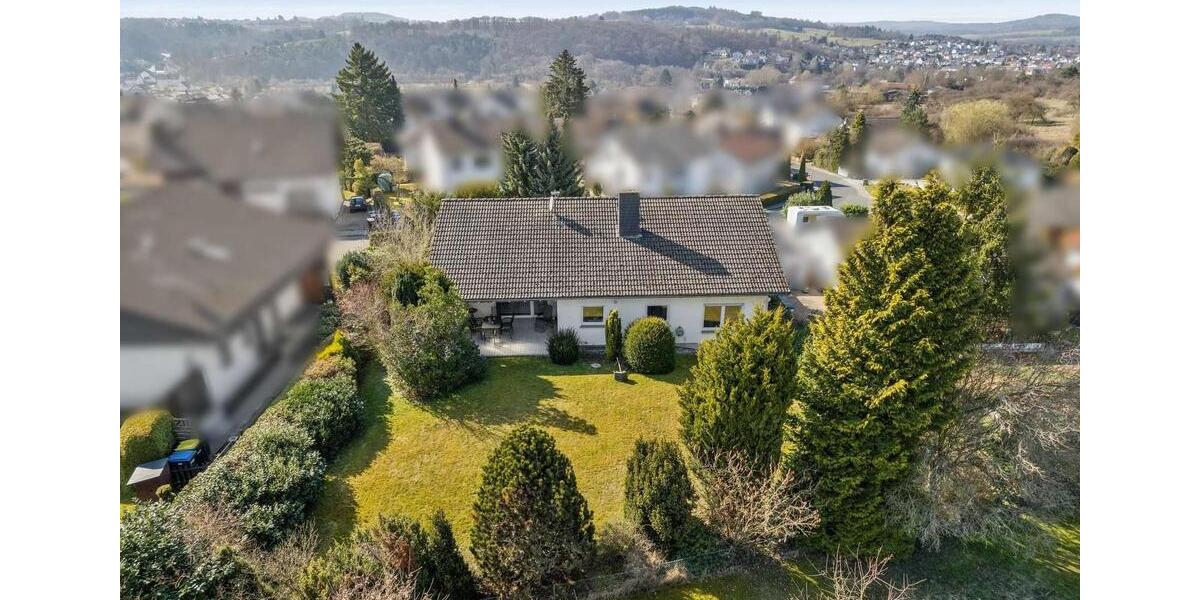 Einfamilienhaus Solms - 7 Zimmer, 194 m&sup2;, 2.800&euro; | Angebot:26091109