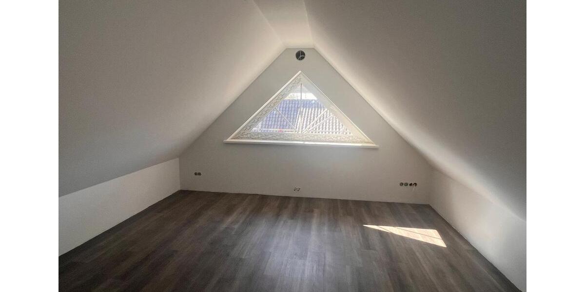 Doppelhaushälfte Stelle - 5 Zimmer, 140 m&sup2;, 675.000&euro; | Angebot:26112407