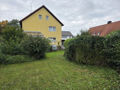3-Familien-Haus in 97534 Waigolshausen (ID 10034) 11 zimmer