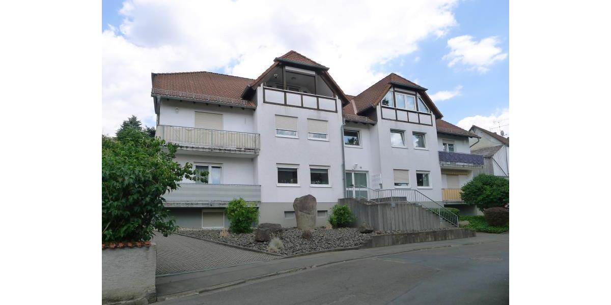 Dachgeschoßwohnung Staufenberg - 3 Zimmer, 96 m&sup2;, 950&euro; | Angebot:26395144