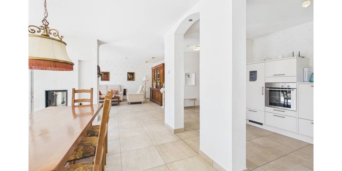 Einfamilienhaus Saarbrücken / Klarenthal Klarenthal - 6 Zimmer, 226 m&sup2;, 630.000&euro; | Angebot:26244752
