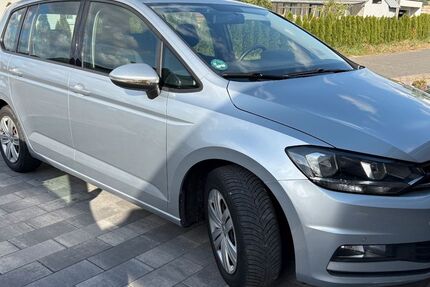 VW Touran 205.000 km 8.000 &euro; Stadtoldendorf 37627