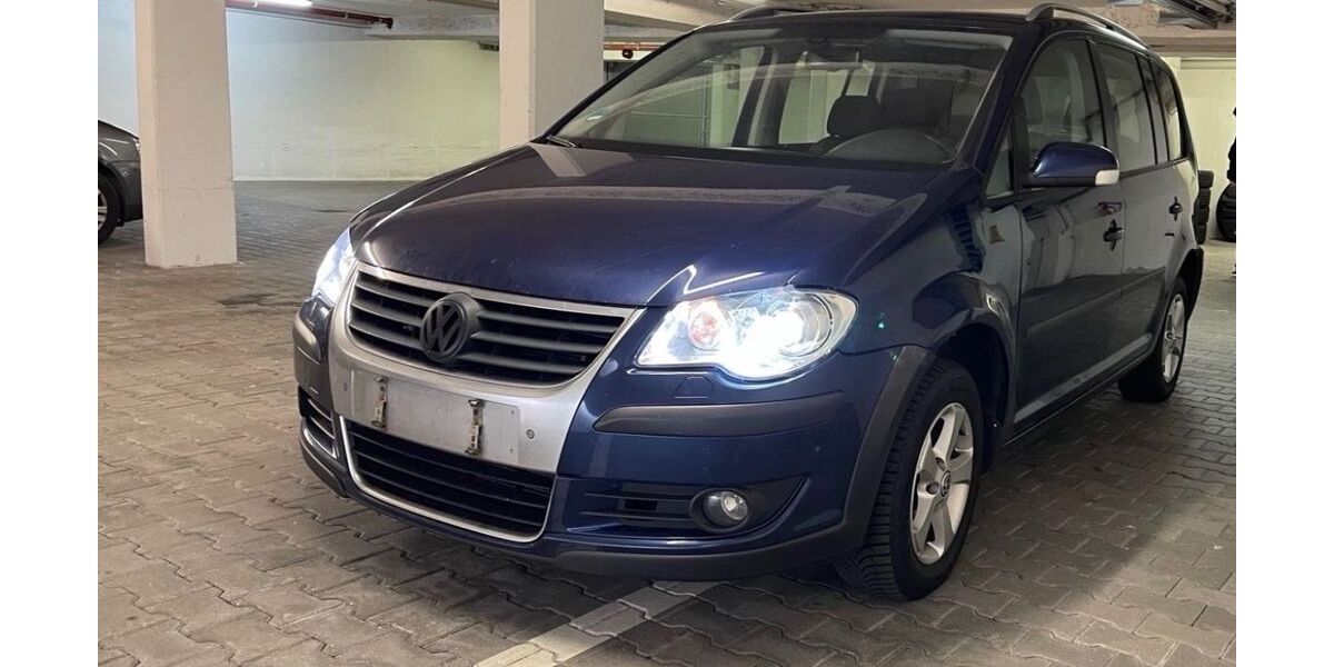 VW Touran 212.000 km 4.000 &euro; Deggendorf 94469
