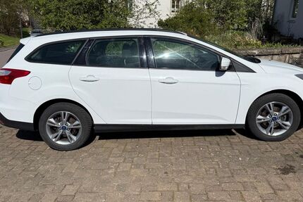 Ford Focus 173.774 km 5.649 &euro; Meckel 54636
