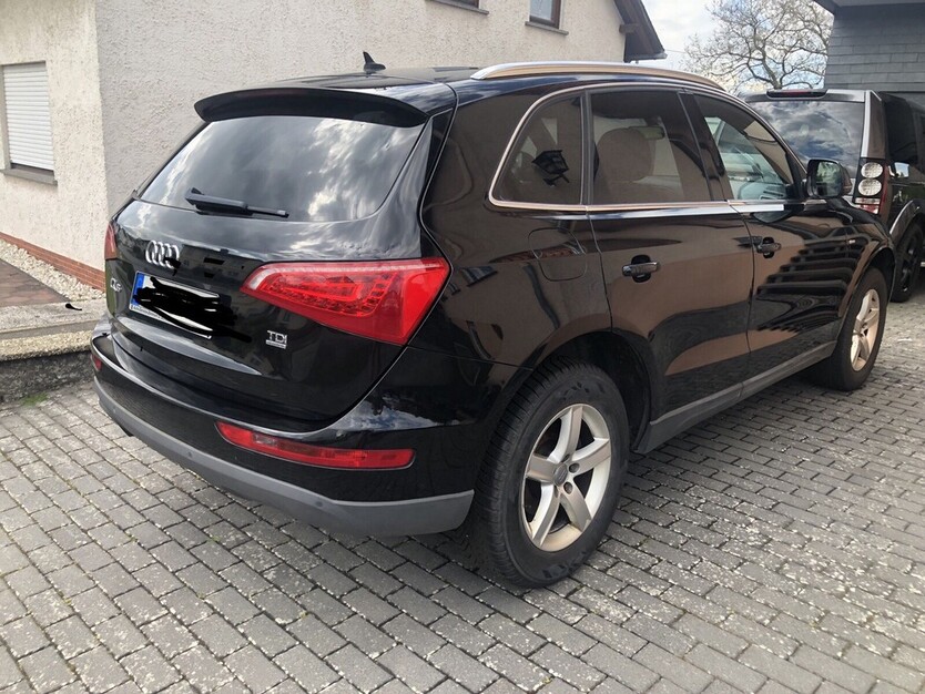 Audi Q5 270.000 km 9.500 € Herforst 54662