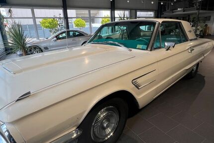 Ford Thunderbird 62.150 km 26.000 &euro; Allmendingen 89604