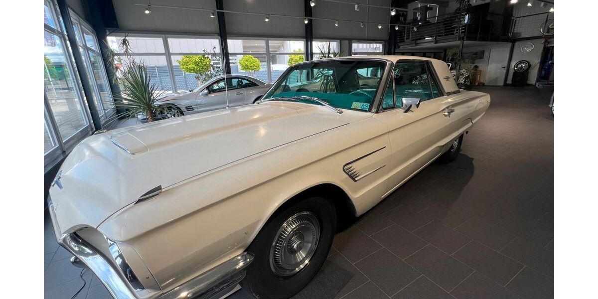 Ford Thunderbird 62.150 km 26.000 &euro; Allmendingen 89604