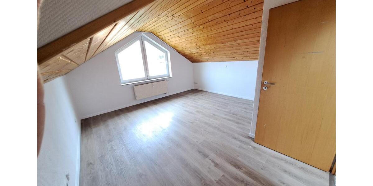 Maisonettenwohnung Gütersloh Isselhorst - 5 Zimmer, 150 m&sup2;, 1.250&euro; | Angebot:25061940