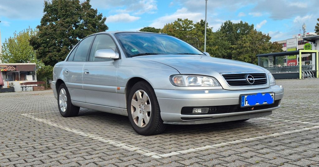 Opel Omega 119.000 km 1.999 € Heppenheim 64646