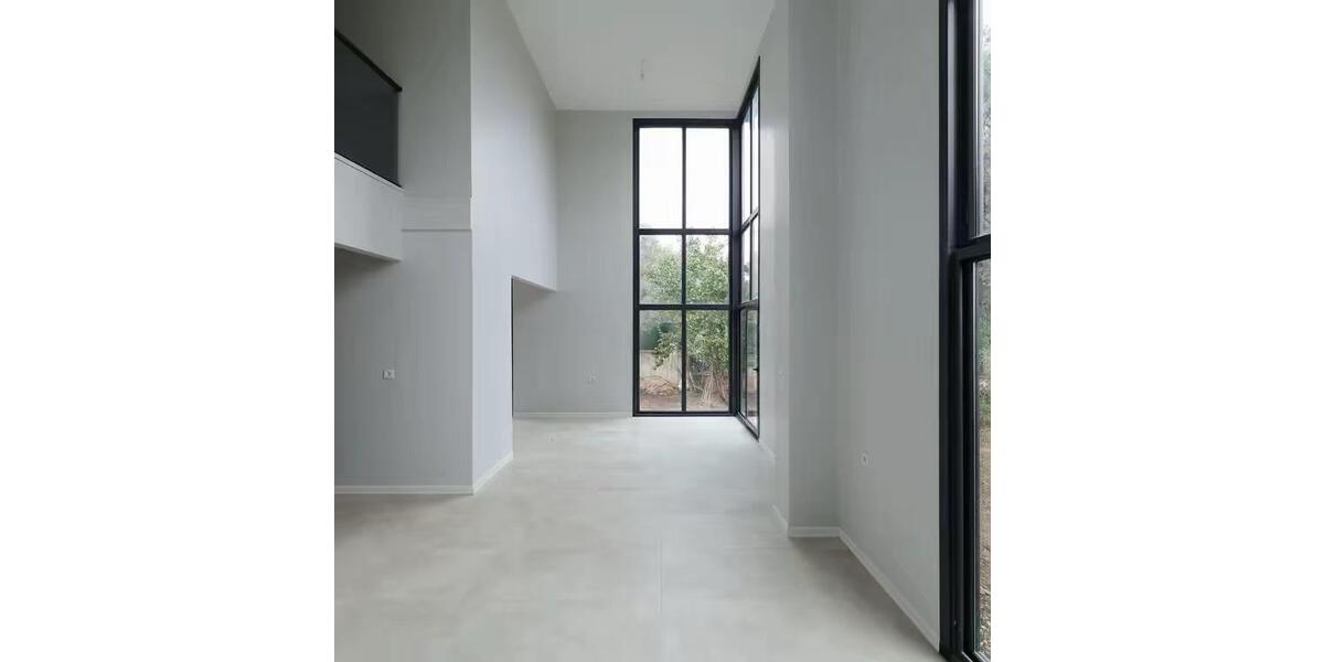 Einfamilienhaus Roth - 4 Zimmer, 215 m&sup2;, 228.000&euro; | Angebot:25903942