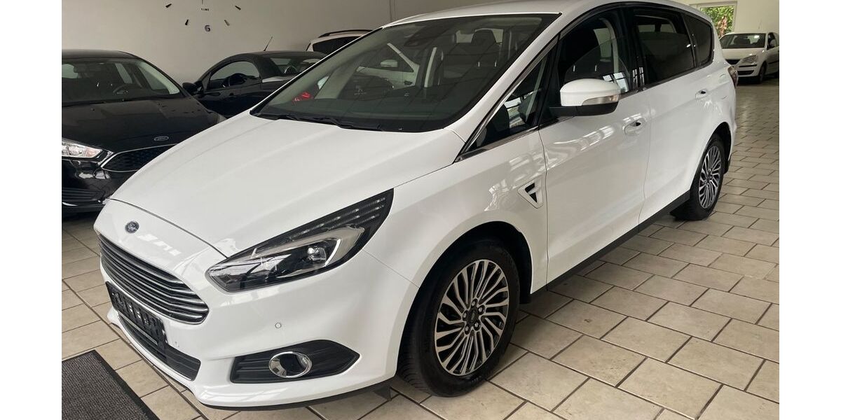 Ford S-Max 152.000 km 15.950 € Detmold 32756