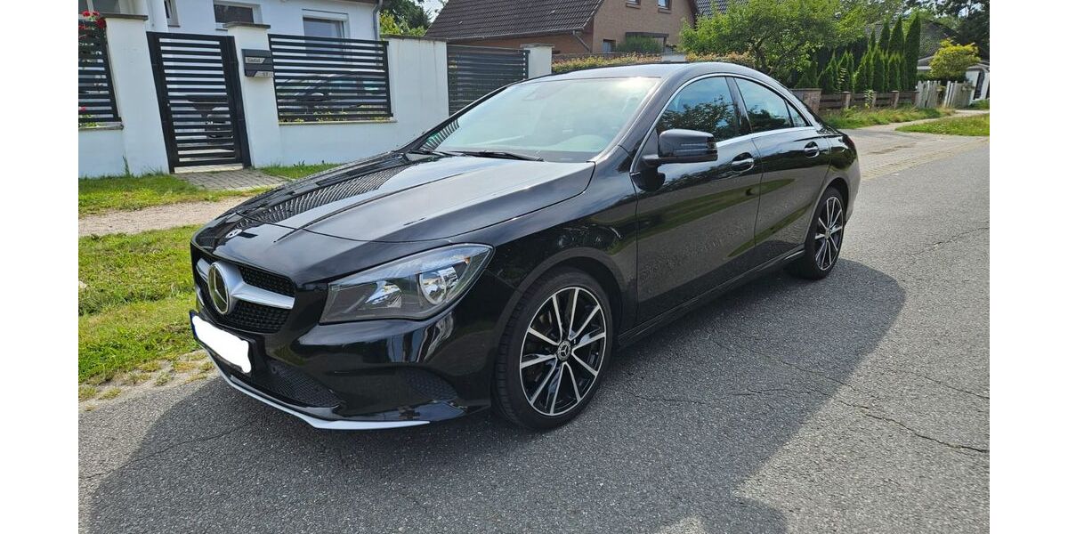 Mercedes-Benz CLA 220 205.000 km 15.900 &euro; Hamburg 22399