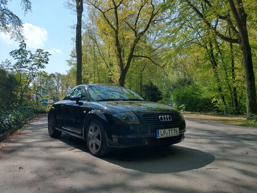 TT