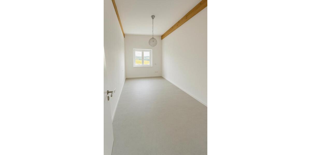 Einfamilienhaus Velden - 5 Zimmer, 150 m&sup2;, 2.500&euro; | Angebot:26403441