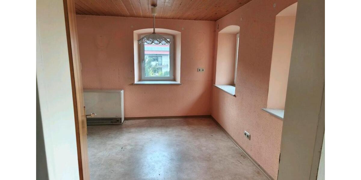 Einfamilienhaus Kronach - 3 Zimmer, 90 m&sup2;, 60.000&euro; | Angebot:26897797