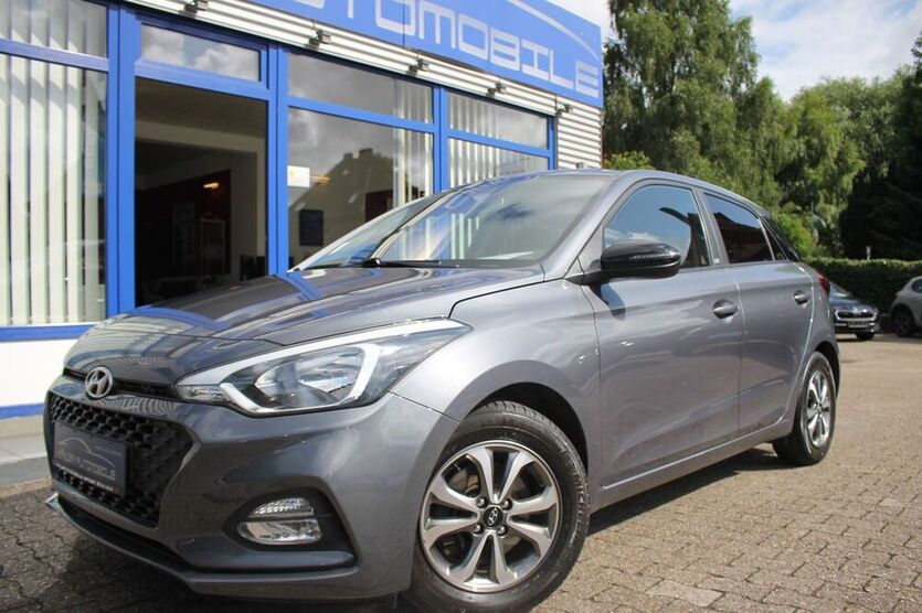i20